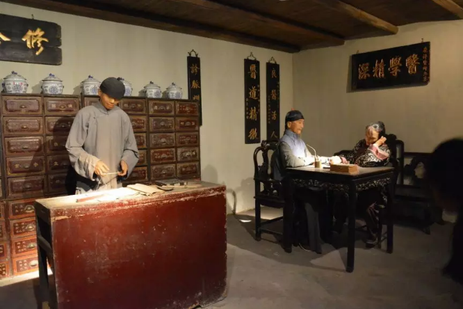 【昆中药杯·最美药店人】鼎博不生产美，鼎博是药店圈的星探